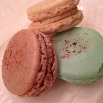 PHO 43 - Tiramisu, fruity pebbles, pistachio macaroons by Binh....if I could only have one of each flavor! :/ Next time.... - Vietnamese Near Me - Phoenix, Arizona PHO 43 - Tiramisu, fruity pebbles, pistachio macaroons by Binh....if I could only have one of each flavor! :/ Next time.... - Vietnamese Near Me - Phoenix, Arizona