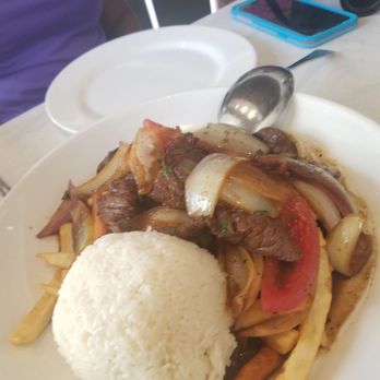 CVI.CHE 105 - Lomo saltado - Peruvian Near Me - Miami, Florida
