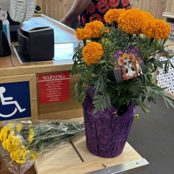 Trader Joe's - Marigolds & mums for Dia de Los Muertos - Grocery Near Me - Santee, California