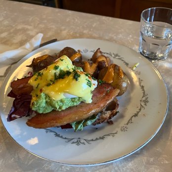 The Ace - The ace Benny - Comfort Food Near Me - Toronto, Ontario