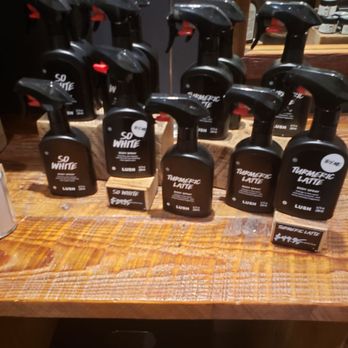 Lush - Cosmetics & Beauty Supply Near Me - Indianapolis, Indiana