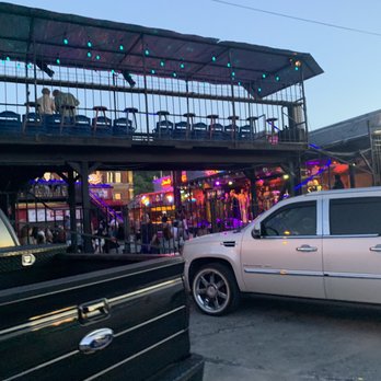 Knuckleheads - You can see the stage from the entrance - Music Venues Near Me - Kansas City, Missouri