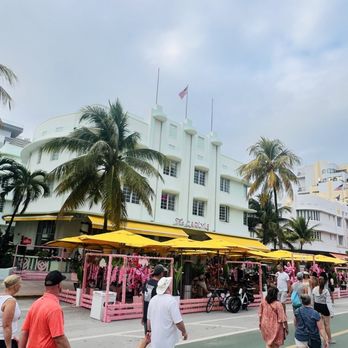 Art Deco Weekend - Art Galleries Near Me - Miami Beach, Florida