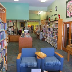 Bill Library - Ledyard Public Libraries - Nice library