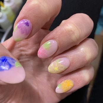 Modern Nails Boutique Salon - Nail Salons Near Me - Charlotte, North Carolina