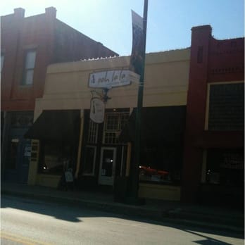 Historic Downtown - A picture of Ooh La La from across the street. - Local Flavor Near Me - Grapevine, Texas
