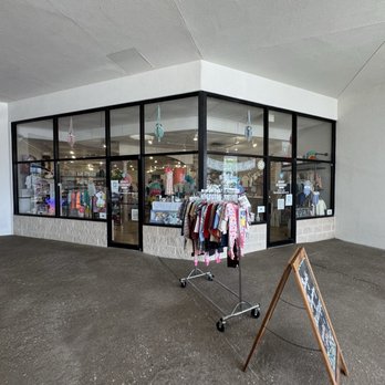 Bright Beginnings Boutique - Children's Clothing Near Me - Austin, Texas