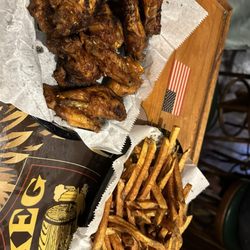 Keg South - Wings and fries