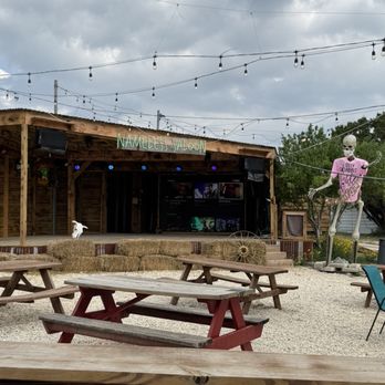 Nameless Saloon - Food Trucks Near Me - Leander, Texas