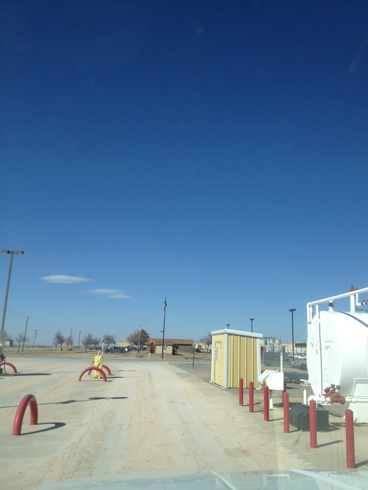 HALLIBURTON ENERGY SERVICES Industrial Park E, Pampa, Texas Phone