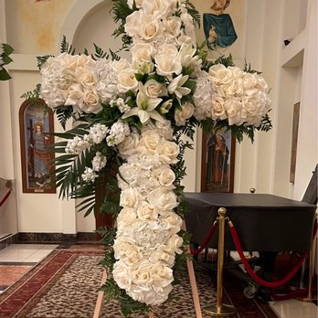 De Vaze Flowers - Florists Near Me - Burbank, California De Vaze Flowers - Florists Near Me - Burbank, California