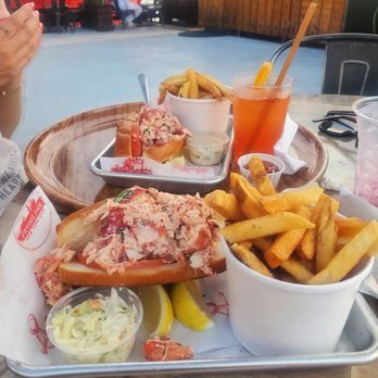 Frying Pan NYC - Aperol Spritz and lobster rolls - Bars Near Me - New York, New York