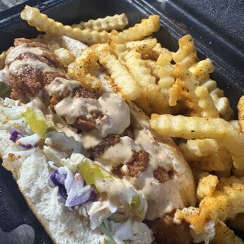 BussinBuns - 2. Single Bun - Food Trucks Near Me - Austin, Texas BussinBuns - 2. Single Bun - Food Trucks Near Me - Austin, Texas