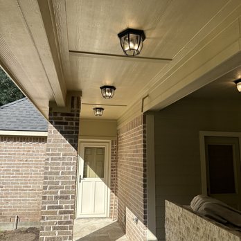 Lonestar Lighting and Electrical - New breezeway lighting - Electricians Near Me - Magnolia, Texas Lonestar Lighting and Electrical - New breezeway lighting - Electricians Near Me - Magnolia, Texas