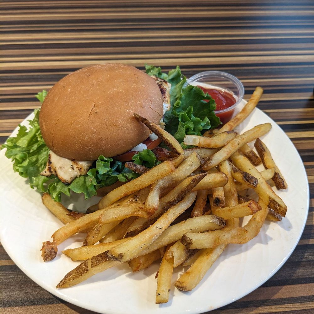 Kitchen 601 - Grilled chicken sandwich with fries - Salad Near Me - Saint Paul, Minnesota Kitchen 601 - Grilled chicken sandwich with fries - Salad Near Me - Saint Paul, Minnesota