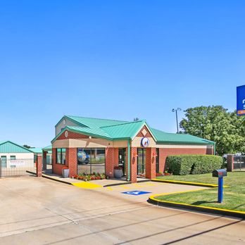 Morningstar Storage - Morningstar Storage of Oklahoma City, OK on N MacArthur Blvd - Self Storage Near Me - Oklahoma City, Oklahoma Morningstar Storage - Morningstar Storage of Oklahoma City, OK on N MacArthur Blvd - Self Storage Near Me - Oklahoma City, Oklahoma