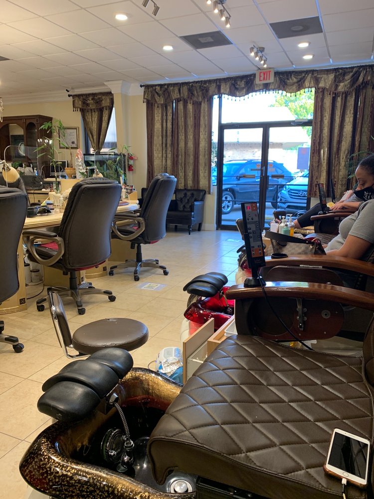 HAPPY FEET NAIL SPA Updated August 2024 10 Photos & 12 Reviews