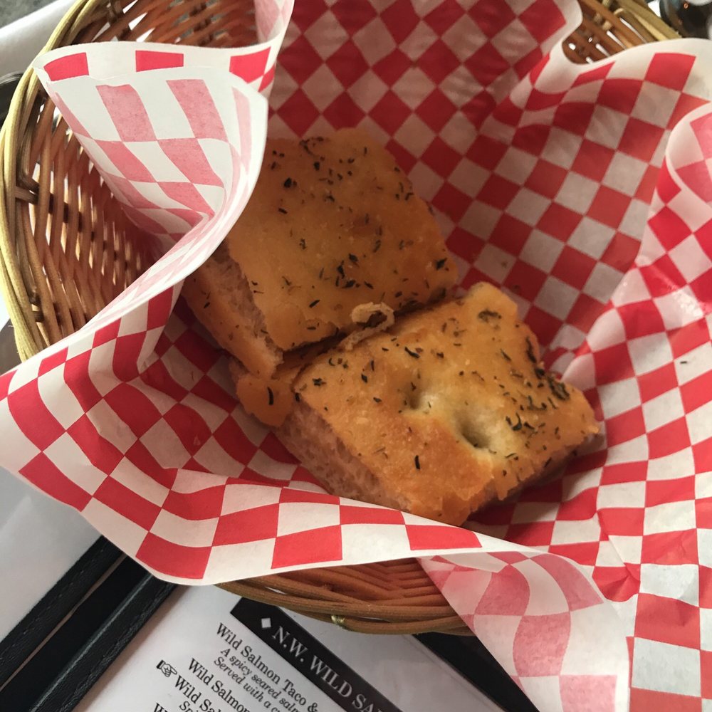 Chinook's - Bombbb garlic bread!!! - Seafood Near Me - Seattle, Washington