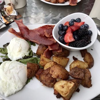 Mom's Kitchen & Bar - Mom's build your own breakfast--Poached eggs, turkey bacon, home fries and berries - Bars Near Me - Astoria, New York Mom's Kitchen & Bar - Mom's build your own breakfast--Poached eggs, turkey bacon, home fries and berries - Bars Near Me - Astoria, New York
