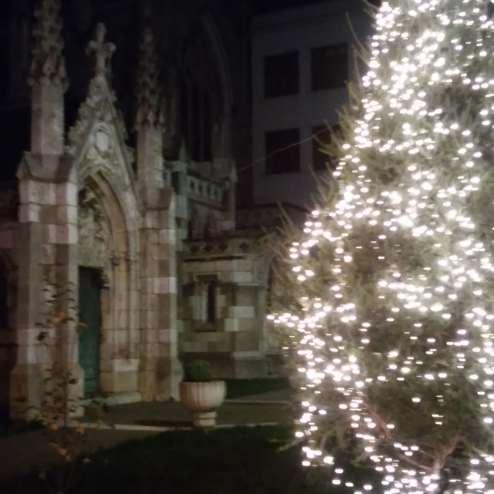 Grace Church - Facade lit by Christmas lights - Churches Near Me - New York, New York Grace Church - Facade lit by Christmas lights - Churches Near Me - New York, New York