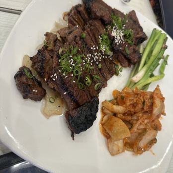 Moani Island Bistro & Bar - Bars Near Me - Kapolei, Hawaii