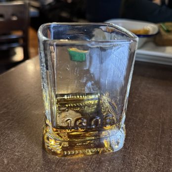 The Quays Irish Restaurant - Irish whiskey - Irish Near Me - Dublin, D