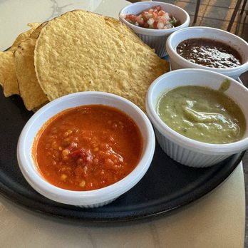 Meximodo - Free chips and dips - Mexican Near Me - Metuchen, New Jersey