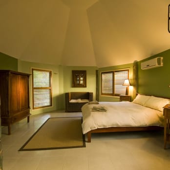 Glass House Mountains Ecolodge - BUNGALOW - Deluxe Double - Hotels Near Me - Beerburrum, QLD Glass House Mountains Ecolodge - BUNGALOW - Deluxe Double - Hotels Near Me - Beerburrum, QLD