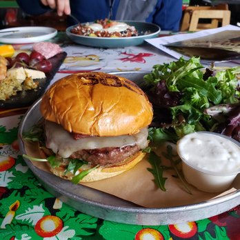 1909 - 1909 Burger with signature Brioche Bun - Bars Near Me - Temecula, California