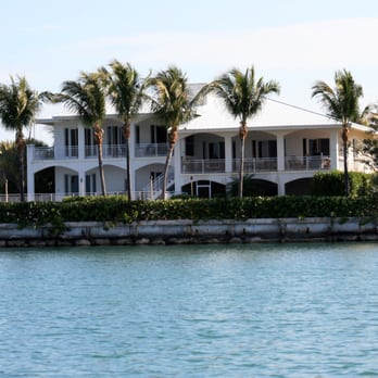 ST Sparks Construction - a house on the water - General Contractors Near Me - Islamorada, Florida ST Sparks Construction - a house on the water - General Contractors Near Me - Islamorada, Florida