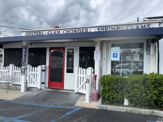 Bigelow's New England Fried Clams by null