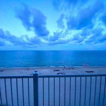 Sun Tower Hotels and Suites - Sunset on Balcony - Hotels Near Me - Fort Lauderdale, Florida Sun Tower Hotels and Suites - Sunset on Balcony - Hotels Near Me - Fort Lauderdale, Florida