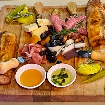 Uncork Charleston - Charcuterie board - 2 meats and 2 cheeses - Wine Bars Near Me - Charleston, South Carolina Uncork Charleston - Charcuterie board - 2 meats and 2 cheeses - Wine Bars Near Me - Charleston, South Carolina