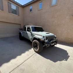 Cactus Wren Auto Glass - side profile with tint