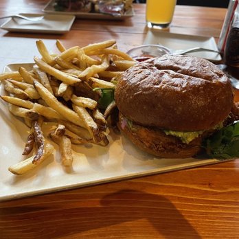 The Bine Beer & Food - Fried chicken sandwich - Beer Bar Near Me - Bothell, Washington