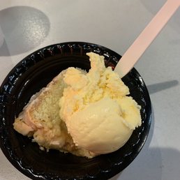 Lemon Pound Cake