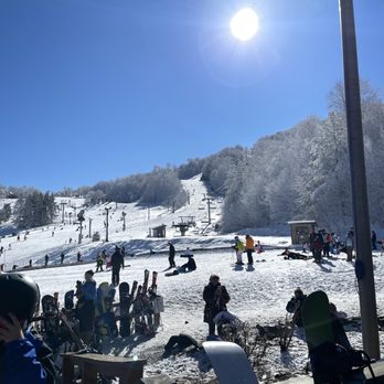 Beech Mountain Ski Resort - Ski Resorts Near Me - Beech Mountain, North Carolina Beech Mountain Ski Resort - Ski Resorts Near Me - Beech Mountain, North Carolina