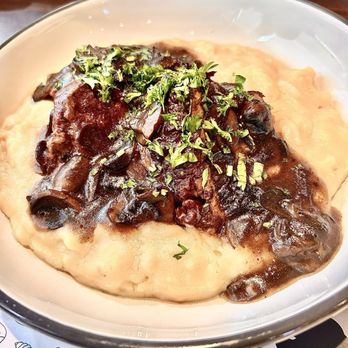 HMB Brewing On Main - Braised short ribs - New American Near Me - Half Moon Bay, California