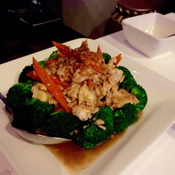 Monster Thai - Garlic & Pepper Chicken - Thai Near Me - Sherman Oaks, California