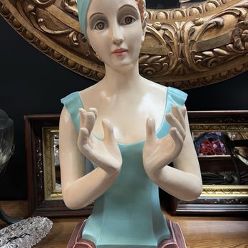 Avonlea Antiques and Interiors - Antiques Near Me - Jacksonville, Florida