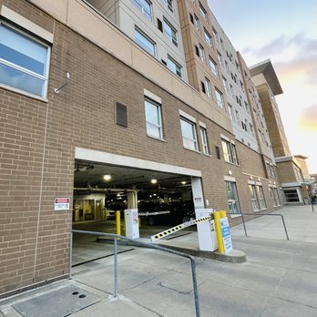 Hyatt House Pittsburgh-South Side - Entrance to garage - Hotels Near Me - Pittsburgh, Pennsylvania Hyatt House Pittsburgh-South Side - Entrance to garage - Hotels Near Me - Pittsburgh, Pennsylvania