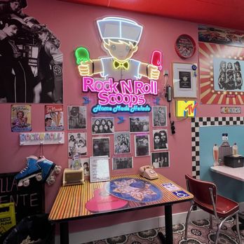 Rock N Roll Scoops - Ice Cream & Frozen Yogurt Near Me - Vista, California