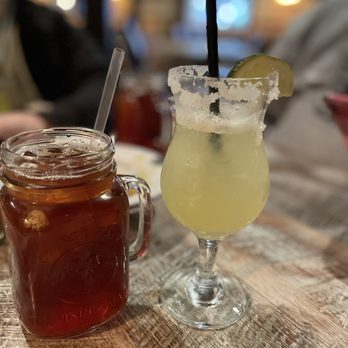 Chateau Louise - Margarita - American Near Me - Luna Pier, Michigan