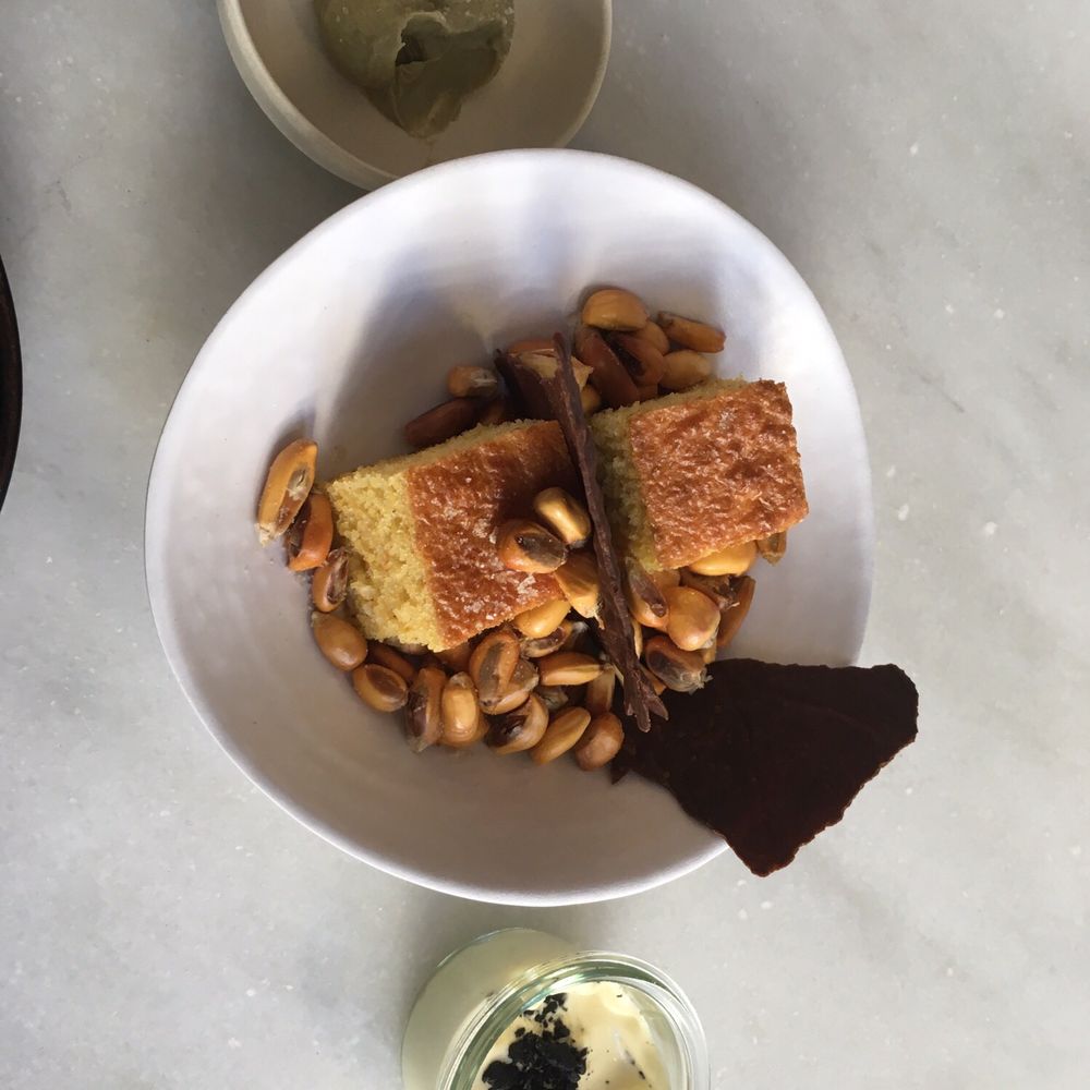 A Cevicheria - Bread and dipping sides - Gastropubs Near Me - Lisbon, 11