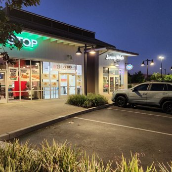 Berry Brand - Ontario Ranch - Between Wingstop/Jersey Mikes - Acai Bowls Near Me - Ontario, California Berry Brand - Ontario Ranch - Between Wingstop/Jersey Mikes - Acai Bowls Near Me - Ontario, California