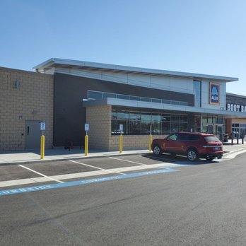 ALDI - Outside - Grocery Near Me - Santa Maria, California