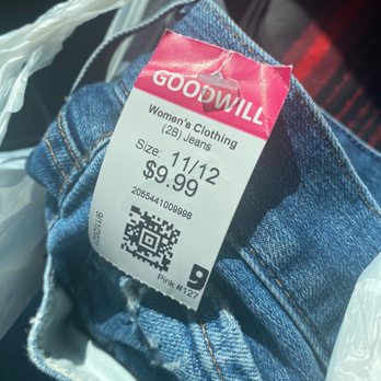 Goodwill - Jeans - Thrift Stores Near Me - Buckeye, Arizona