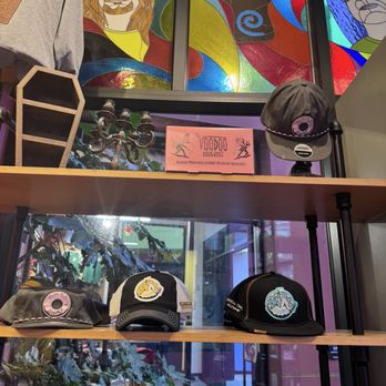 Voodoo Doughnut - Universal City - Donut decor - Donuts Near Me - Universal City, California Voodoo Doughnut - Universal City - Donut decor - Donuts Near Me - Universal City, California