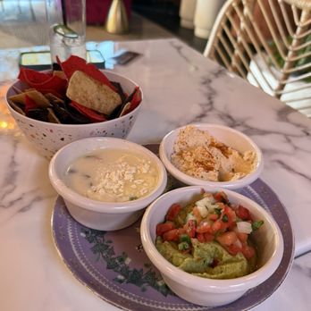 Folia - Dip Trio - Lounges Near Me - Charlotte, North Carolina