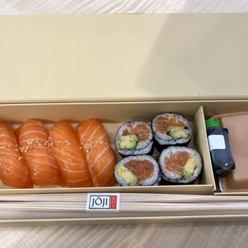 JoJi Box - Salmon Joji Flight $23) - Japanese Near Me - New York, New York JoJi Box - Salmon Joji Flight $23) - Japanese Near Me - New York, New York